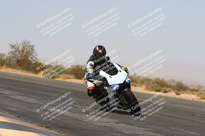 media/Mar-28-2022-Superbike Trackdays (Mon) [[b8603d0f67]]/Open Track Time/Turn 3 Inside/